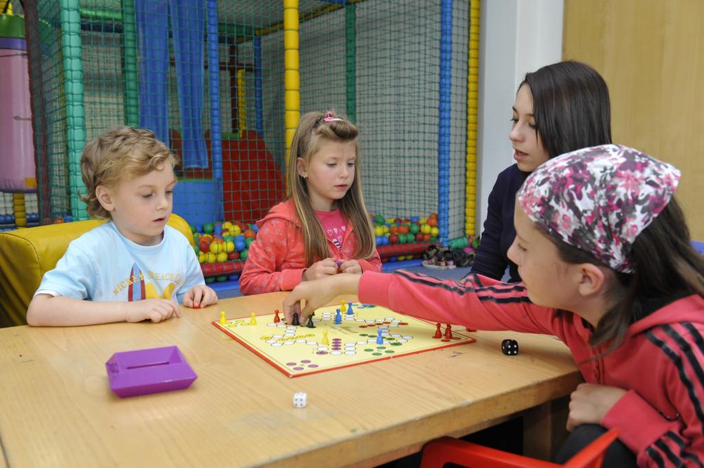 Kinder- Und Familienhotel Nockalm Innerkrems Kültér fotó
